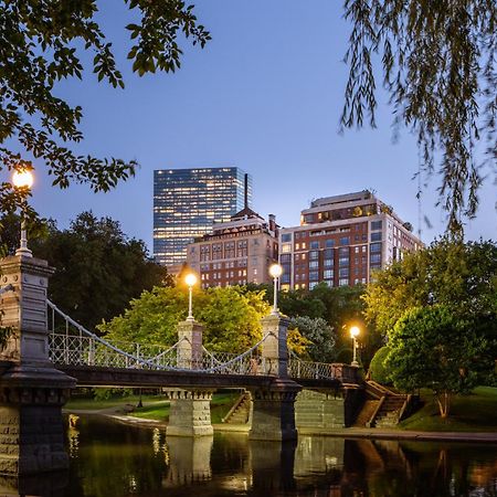 Отель The Newbury Бостон Экстерьер фото The Public Garden