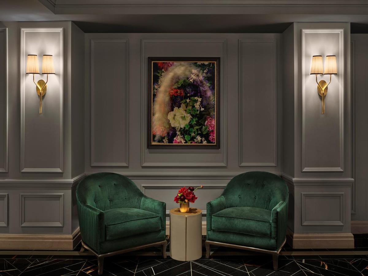 Отель The Newbury Бостон Экстерьер фото The interior of the hotel