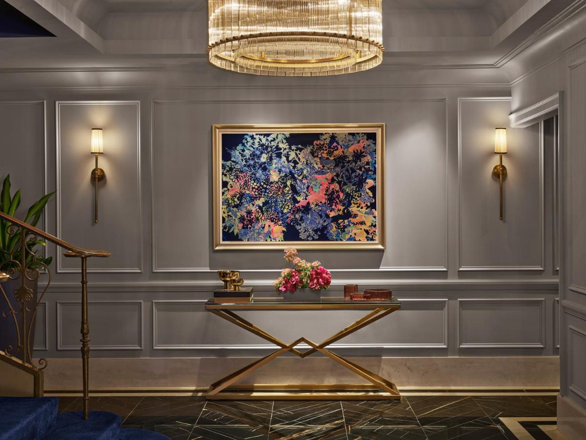 Отель The Newbury Бостон Экстерьер фото The lobby of the hotel