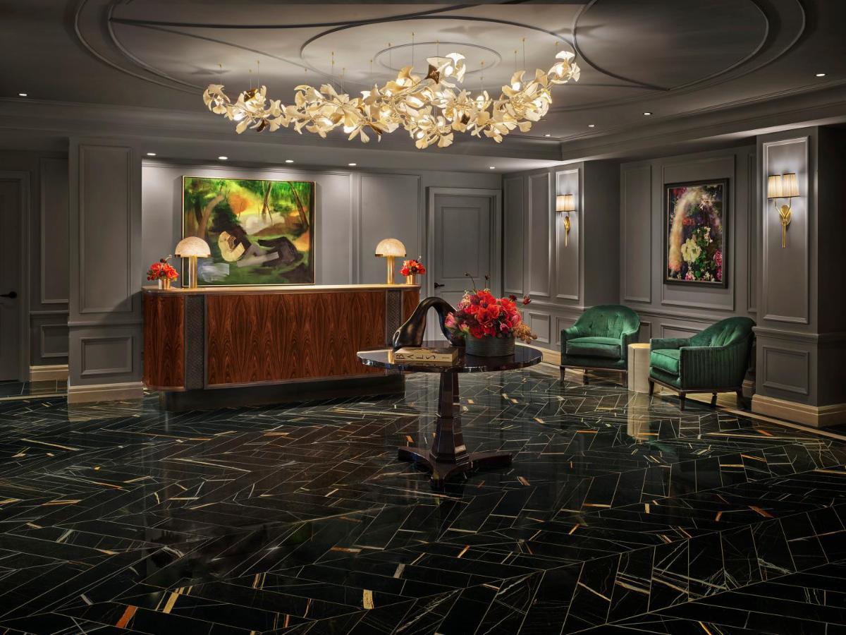 Отель The Newbury Бостон Экстерьер фото The lobby of the Four Seasons Hotel