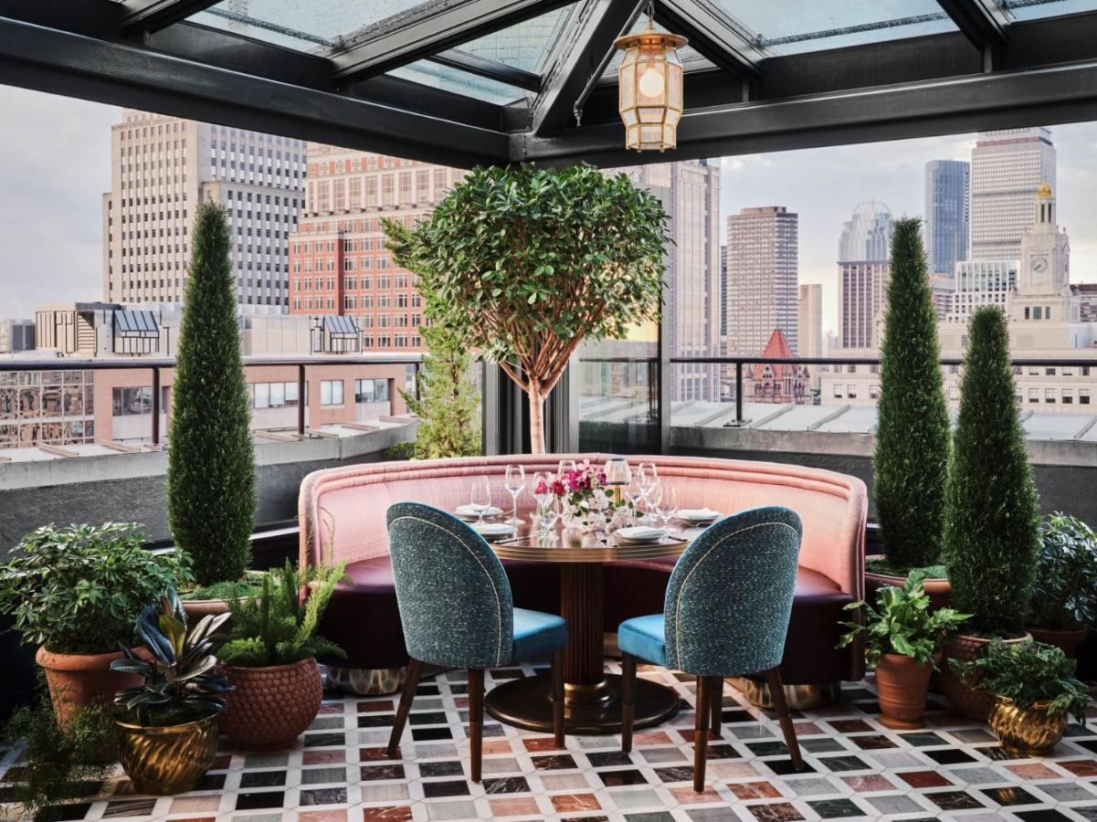 Отель The Newbury Бостон Экстерьер фото The rooftop bar at the London edition